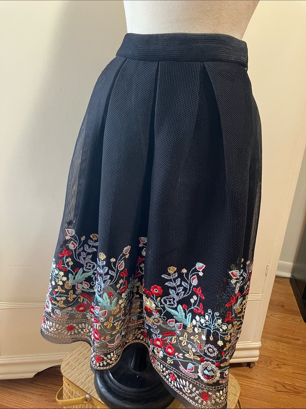 Gianni Bini Black A-Line Skirt with Colorful Floral Embroidery